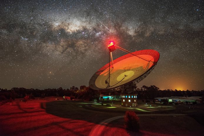 De Parkes-telescoop in Australië.