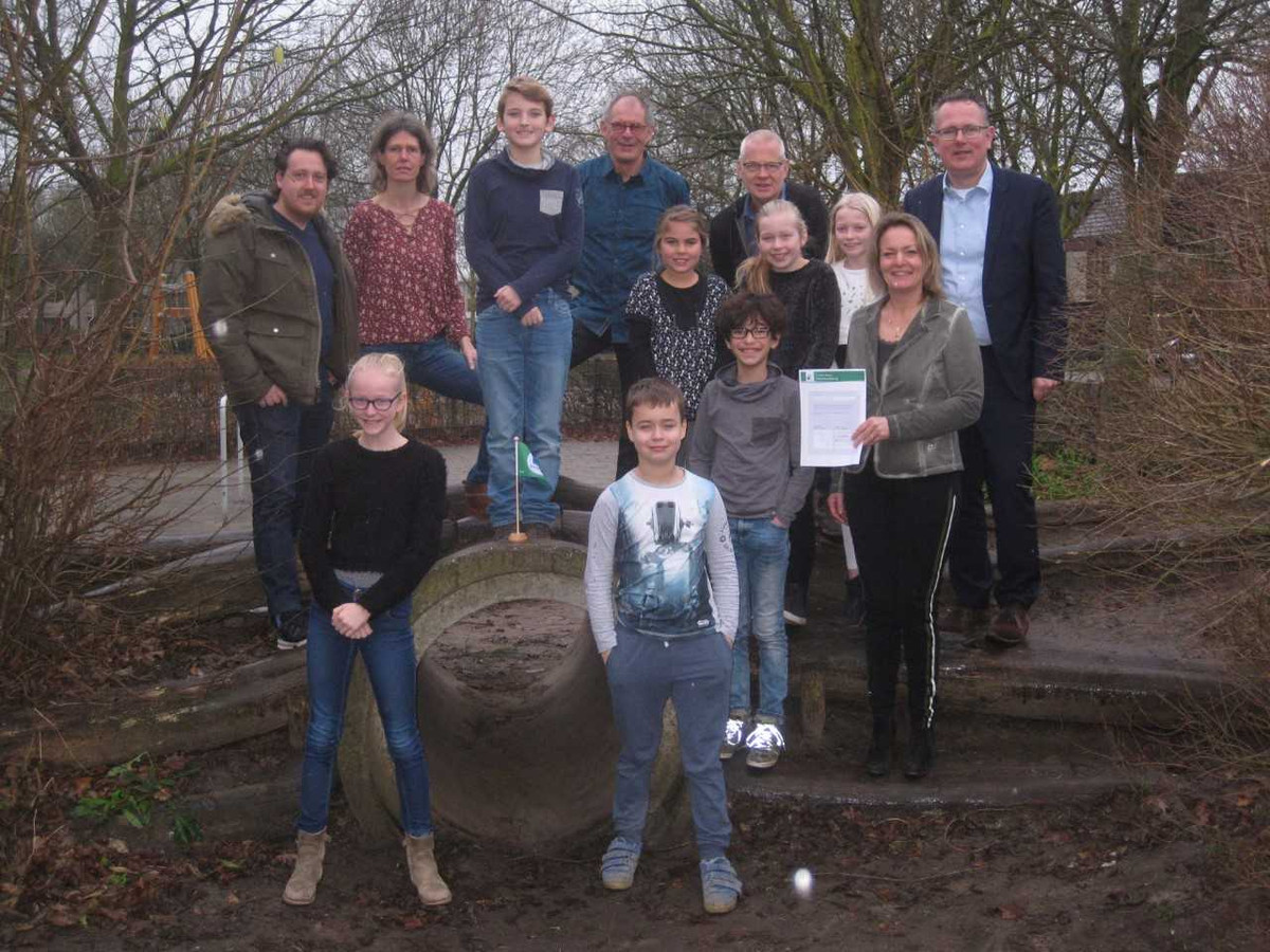 De Zevensprong in Houten gaat verder als ‘ecobasisschool’ Foto AD.nl