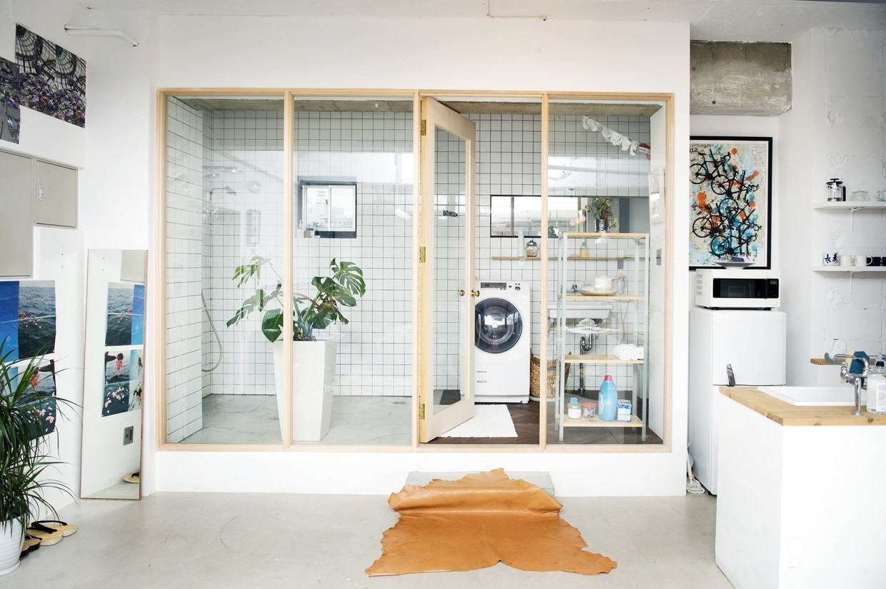 Get Wallpaper Iemand Had Het Idee Dat Ze In Een Winkel Etalage Had Gedoucht For Free