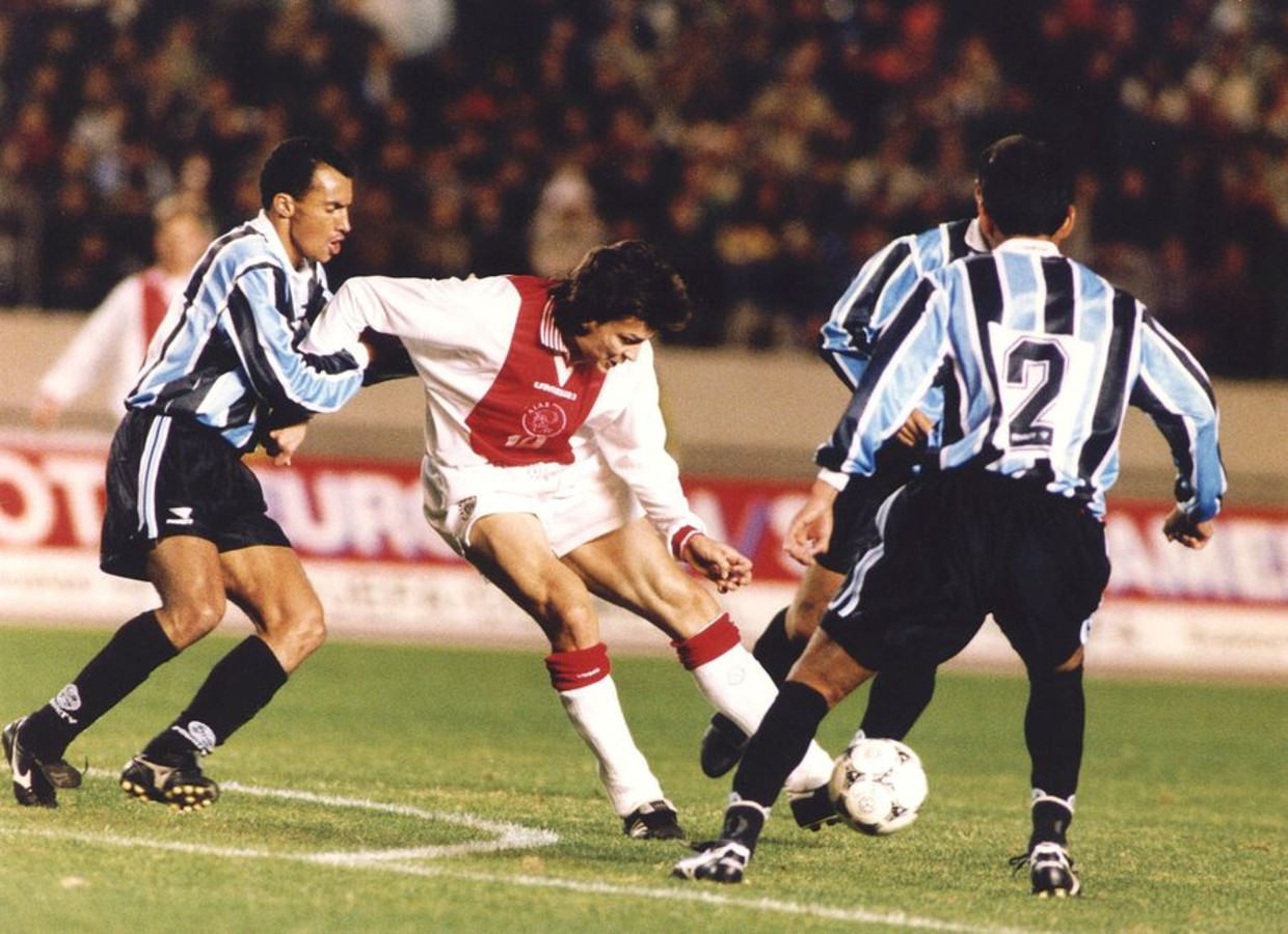 18 jaar geleden: Ajax wint Wereldbeker | Het Parool