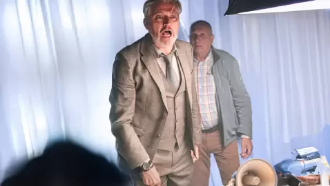 Kom naar de seizoensfinale van Familie