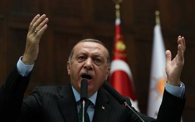 Erdogan verwijt Nederland pasgeboren baby's af te pakken