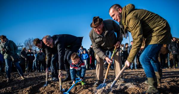 Spa in de grond voor multifunctioneel pand Randwijk
