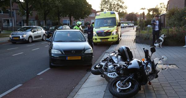 Motorrijder licht gewond na botsing in Velp