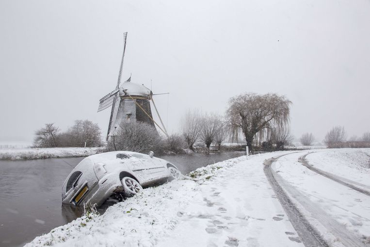 Code Rood Winterweer Houdt Nederland In Zijn Greep Trouw