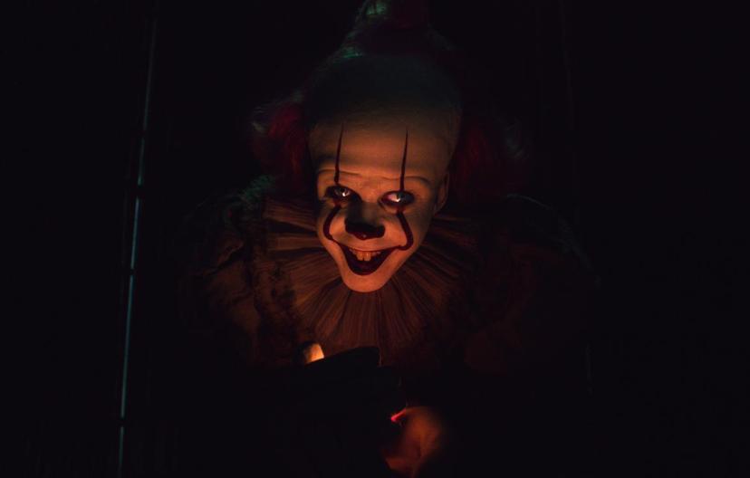 Bill Skarsgård als horrorclown Pennywise in It: Chapter Two