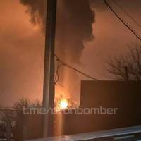 Trump waarschuwt Oekraïne voorafgaand aan overleg Genève • Brand in olieraffinaderij door Oekraïense droneaanval op Rusland