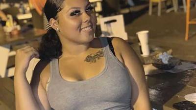 Radeloze moeder vindt foto verdwenen dochter (17) op prostitutiesite: 'Ze is in gevaar!’