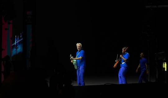 The Barn is een kwartier voor tijd al afgesloten voor David Byrne • Rise Against (★★★☆☆) bracht pure nostalgie naar de Main Stage • Dressed Like Boys (★★★★★) ontroert