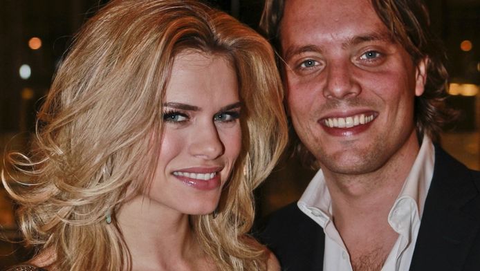 Nicolette Van Dam Ten Huwelijk Gevraagd Op Eiland Show Ad Nl