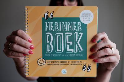 Knippen, plakken en kleuren om echtscheiding te verwerken