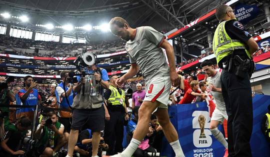 Van voetbalfeest tot miljardenmachine: wie verdient aan het WK voetbal 2026 en wie betaalt de rekening?