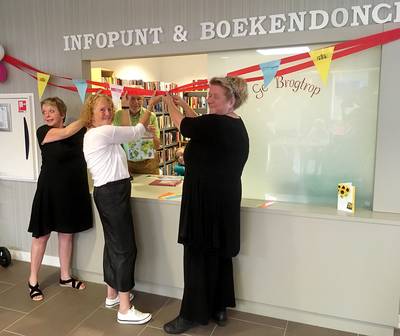 Haal- en brengpunt bibliotheek in  Prinsenbeek geopend