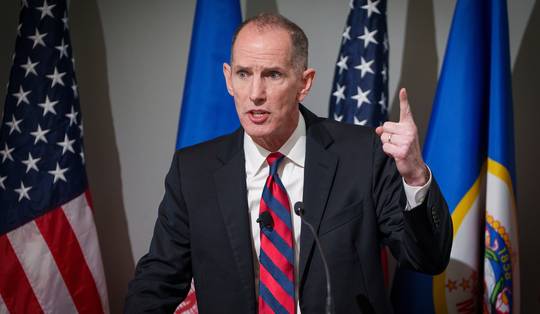 Republikeinse kandidaat-gouverneur voor Minnesota stapt uit race uit onvrede met ICE-operaties