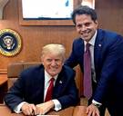 Anthony Scaramucci: “Het verbaast me niet dat fascisten en neonazi’s verzot zijn op Bannon. Hij is walgelijk”