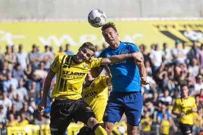 KNVB start onderzoek naar schadelijke gevolgen kopballen