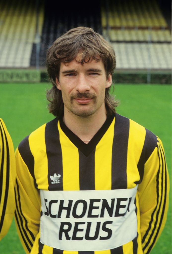 Raymond De Vries Van Kampioensteam Vitesse Op 55 Jarige Leeftijd Overleden Nederlands Voetbal Ad Nl