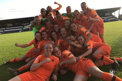 Voetbalsters Oranje onder 19 naar halve finale EK in Schotland