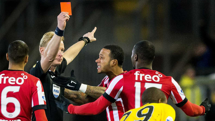 Knvb Seponeert Snelle Rode Kaart Willems Nederlands Voetbal Bd Nl