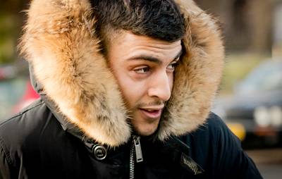 Optreden Boef stopgezet: meisjes vallen flauw in overvolle tent