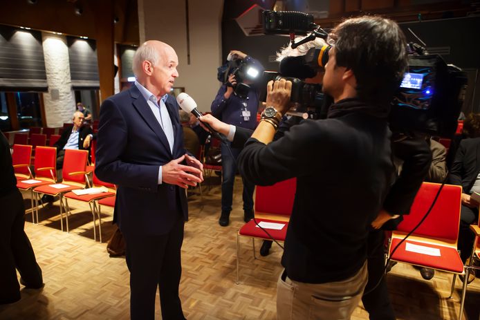 Dissidenten Stappen Zelf Op Om Eenheid Bij 50plus Te Herstellen Politiek Ad Nl