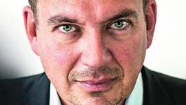 Onze opinie. Informateur De Wever voor paars-geel of formateur Rutten voor paars-groen?
