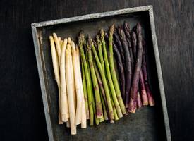 Dit zijn de gezondheidsvoordelen (en zo maak je asperges klaar)