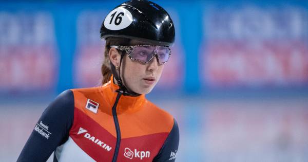 Toestand shorttrackster Van Ruijven blijft kritiek | Naaldwijkse shorttrackster Lara van Ruijven ...