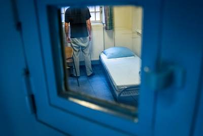 Bajesklant uit Arnhem wil straf voor bewakers die hem bewusteloos sloegen