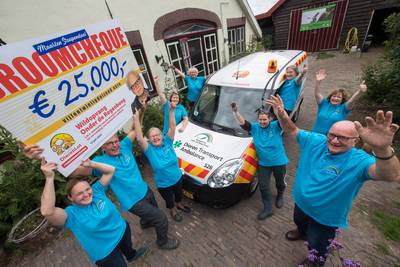 Cheque van 25.000 euro voor wildopvang Eck en Wiel: ‘dat zagen we niet aankomen’