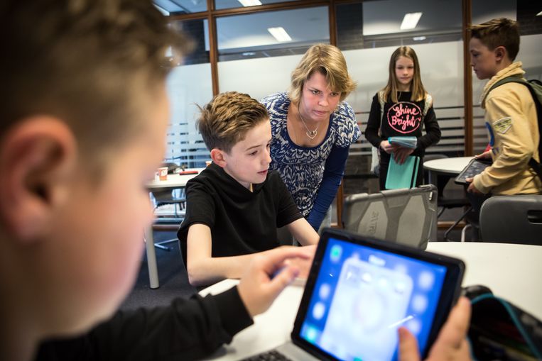 Privacy leerlingen groeit scholen boven het hoofd - Trouw
