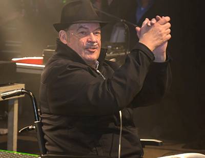 Mooi Wark-drummer John Roffel (54) overleden