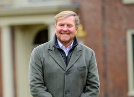 Waarom houdt koning Willem-Alexander de kerstspeech pas op 25 december?