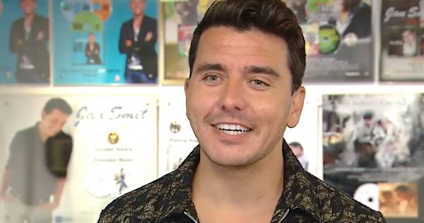 Geen Rivaliteit Tussen Jan Nick En Simon Om Televizier Ring Ben Wel Heel Nerveus Show Ed Nl