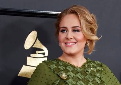 Adele loopt miljoenen mis: door afgelaste optredens ook geen dvd