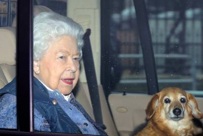 Rumeurs de lockdown à Londres, la reine Elizabeth quitte Buckingham