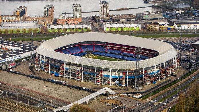 'Stadion Feyenoord moet Rotterdam minder kosten ...