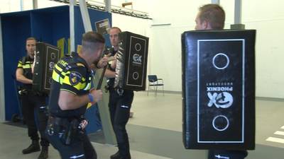 Nieuwe wapenstok doet veel meer pijn