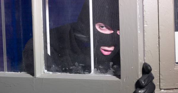 Poolse dief op heterdaad betrapt bij bedrijfsinbraak in Zegge