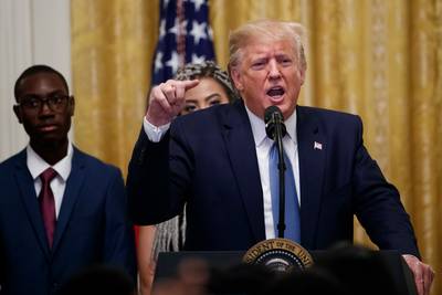 Democraten dagvaarden Witte Huis om Oekraïne-rel