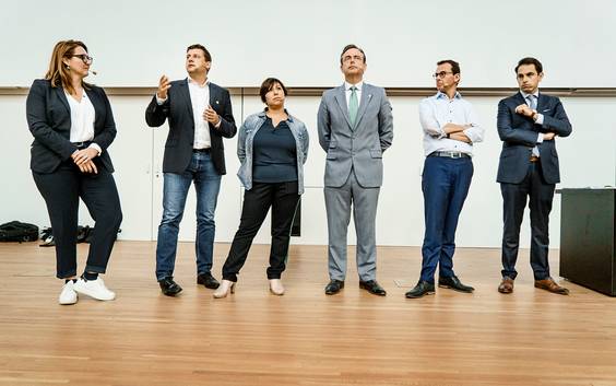 De Walking Dead van de Wetstraat: hoe legitiem is het om te onderhandelen met een voorzitter die dat alleen nog in naam is?