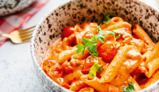 Lekker en binnen een halfuur op tafel: pasta met spek en mascarpone