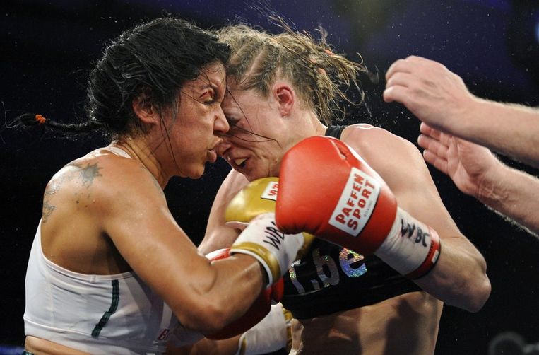 Delfine Persoon Wint Wbc Wereldtitel Lichtgewichten Op