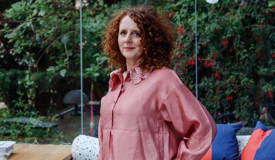 Auteur Maggie O’Farrell: ‘De kansen zijn gekeerd. Nogal wat Britten zouden vanwege de brexit graag een Iers paspoort hebben’