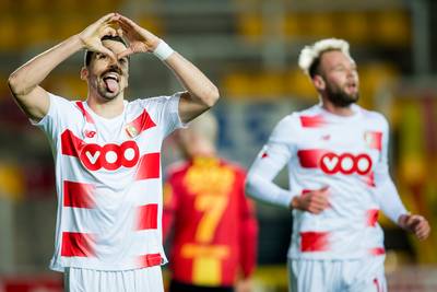 Efficiënt Standard haalt uit tegen Mechelen en blijft foutloos onder Leye