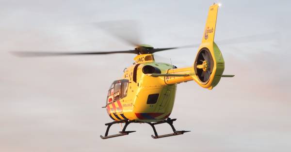 Jongen (13) uit Maasdriel overleden na aanrijding met auto in Heerewaarden .