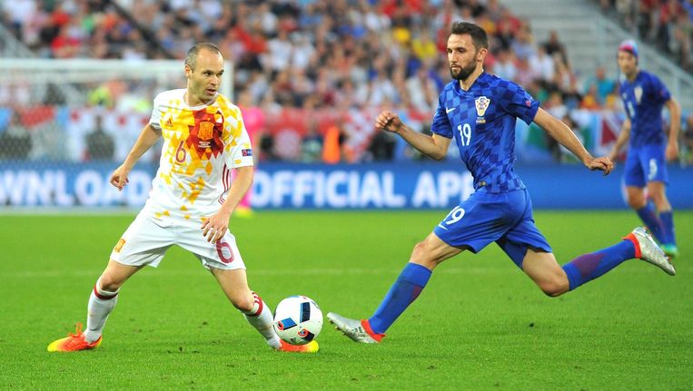 Voorspelling: briljante ingeving Iniesta brengt Spanje ...