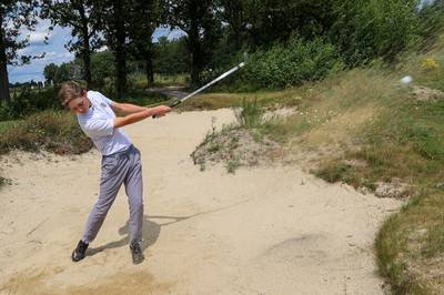 NK golf junioren in Bakel met thuisfavoriet Melvin Muller: ‘De baan kent voor mij geen geheimen’