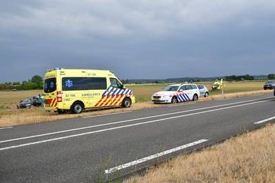 Auto slaat over de kop in Didam, bestuurder gewond