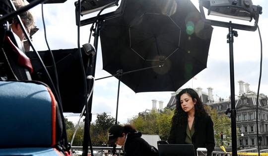 Live – Justitie VS onderzoekt tv-zenders die verslaggeving over Trump opschortten